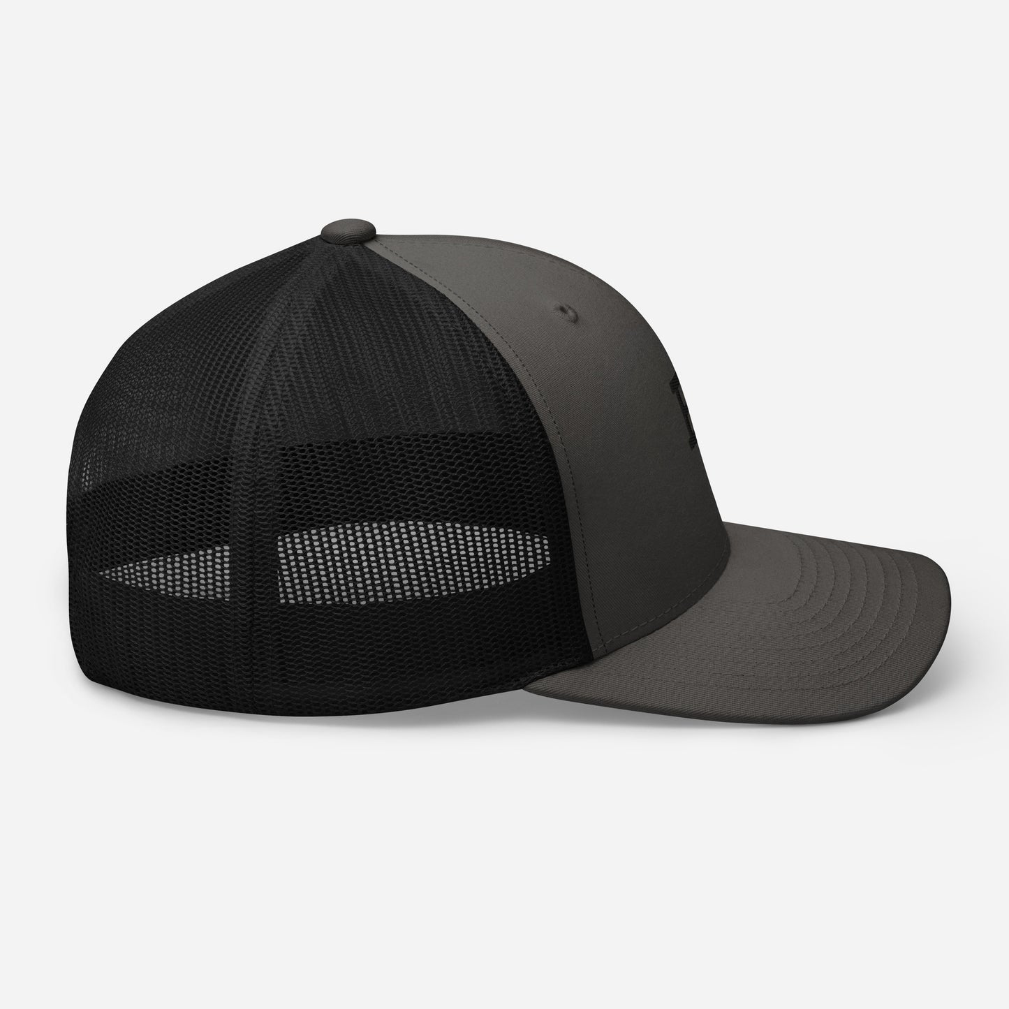 "EMOTION FREE" Trucker Cap